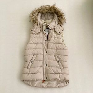 H&M Puffer Vest With Faux Fur Trimmed Hood